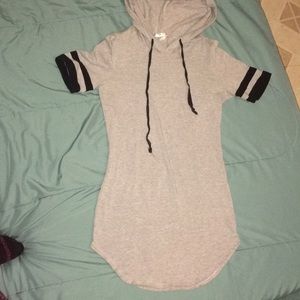 Long grey hoodie shirt